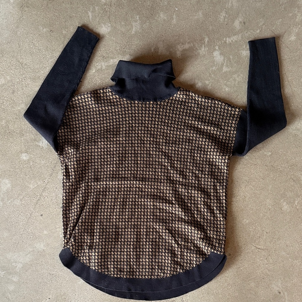 Michael Kors Black and Brown Turtleneck Sweater